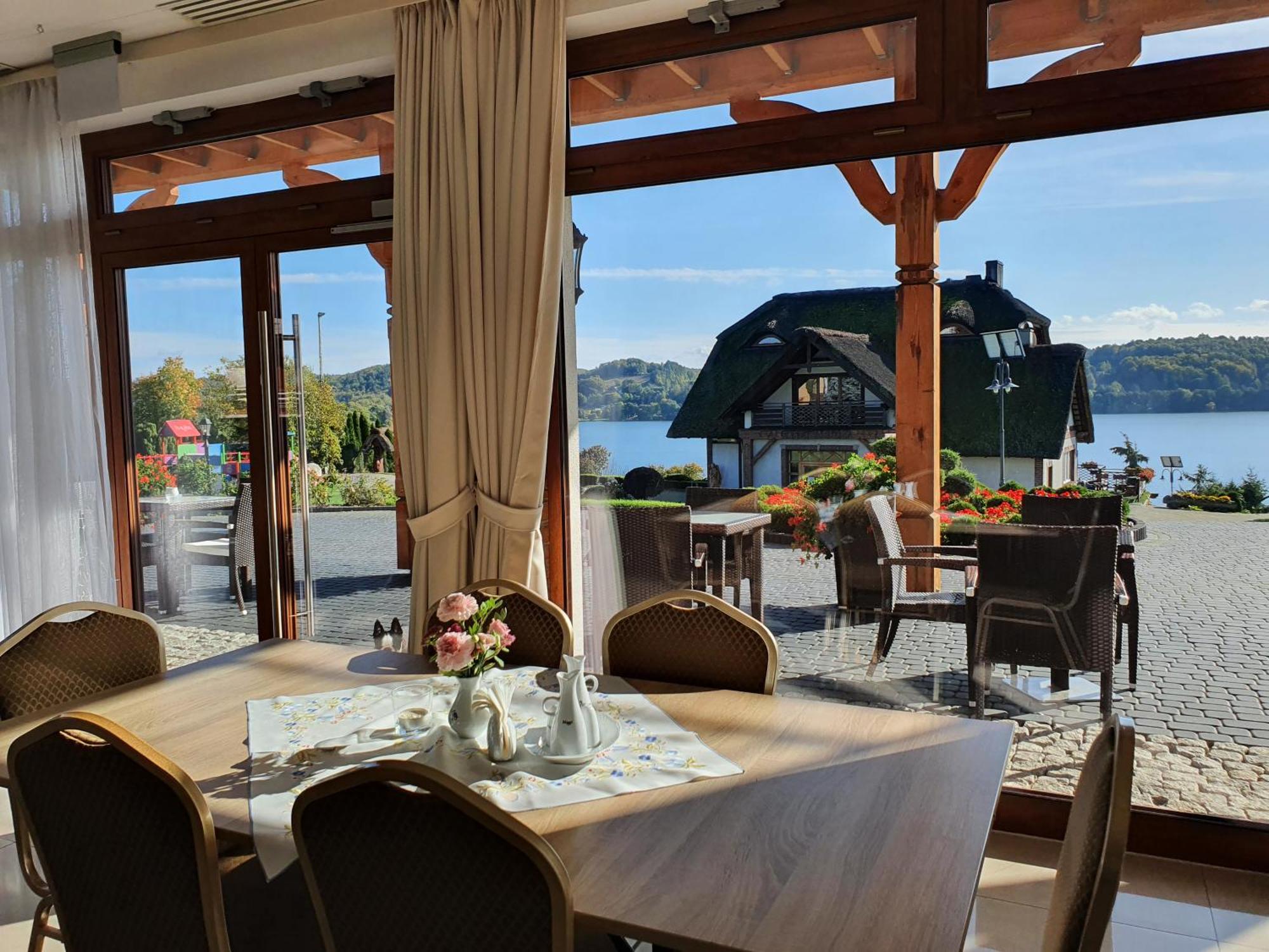 Wichrowe Wzgorze Chmielno Hotel Exterior photo